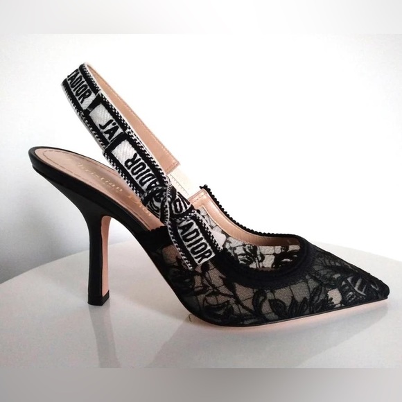 J'ADIOR SLINGBACK PUMP
Transparent Mesh Embroidered with Black Butterfly Motif - Picture 2 of 10